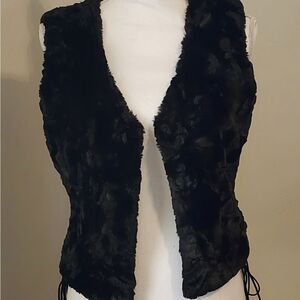 Fuzzy vest M
